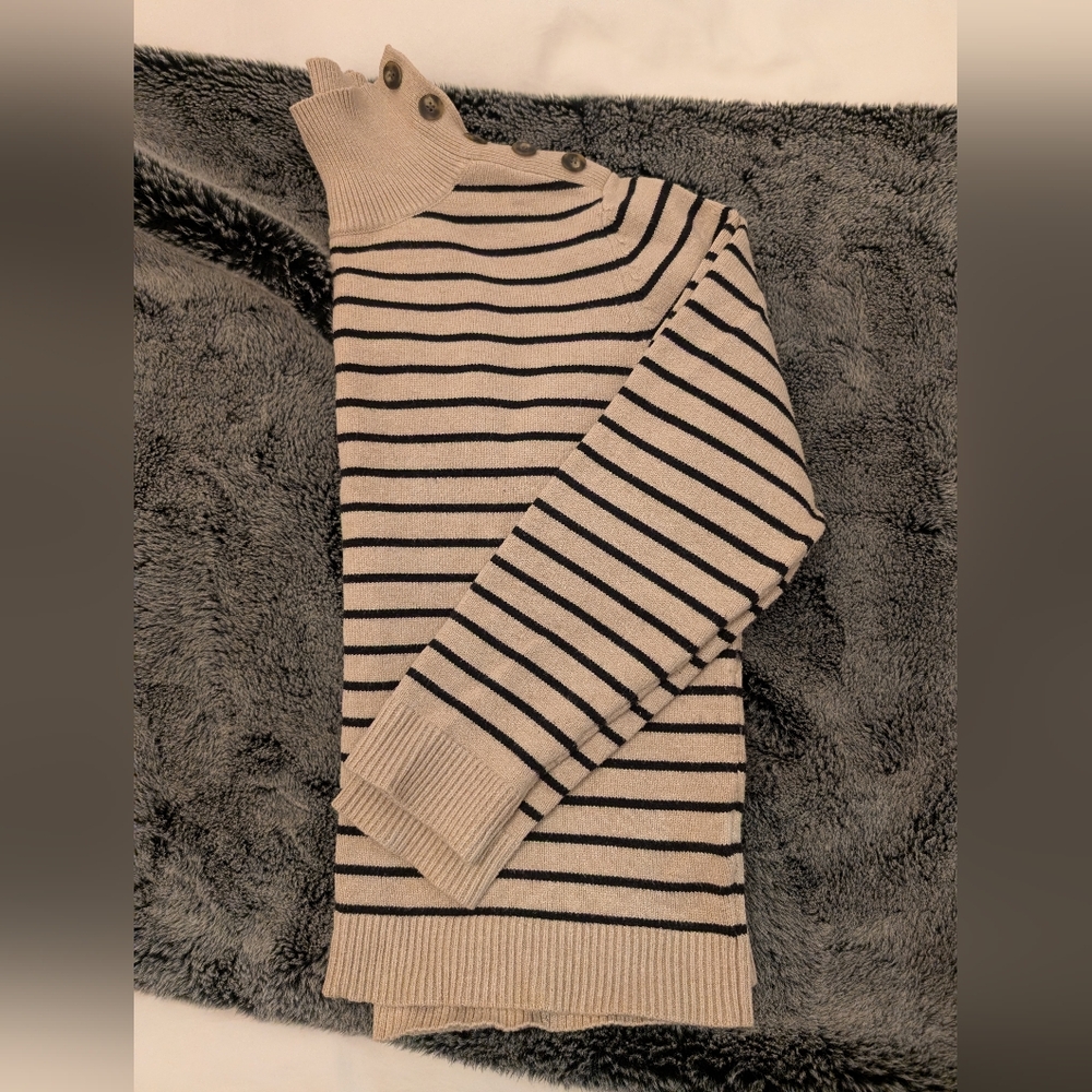 Button Shoulder Striped Sweater - Picture 3 of 4